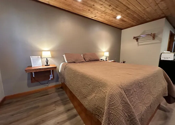 Timber Lodge Inn